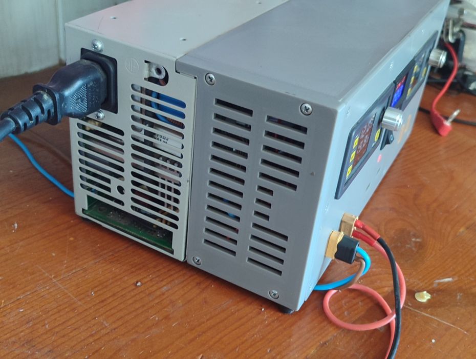 Блок живлення лабораторний двоканальний  DPS5020 + ESR48/30