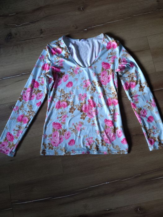 Hit!!! Śliczna bluzka śliczny kolor