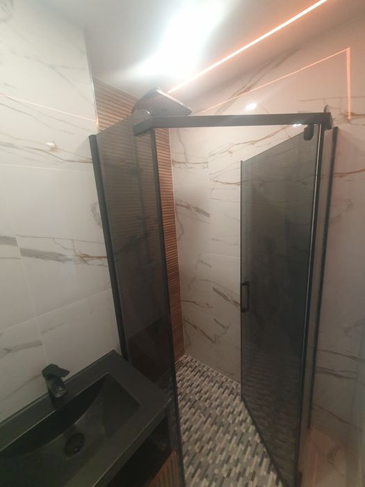 Oferuję kompleksowe usługi remontowo- budowlane