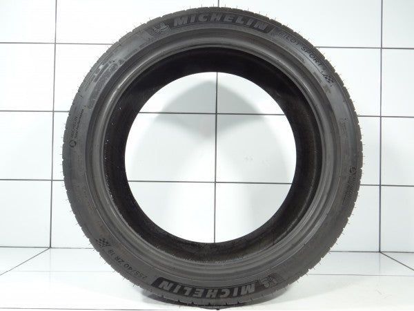 Michelin Pilot Sport 4 225/45R19 96 W [2020] Demo-7Mm