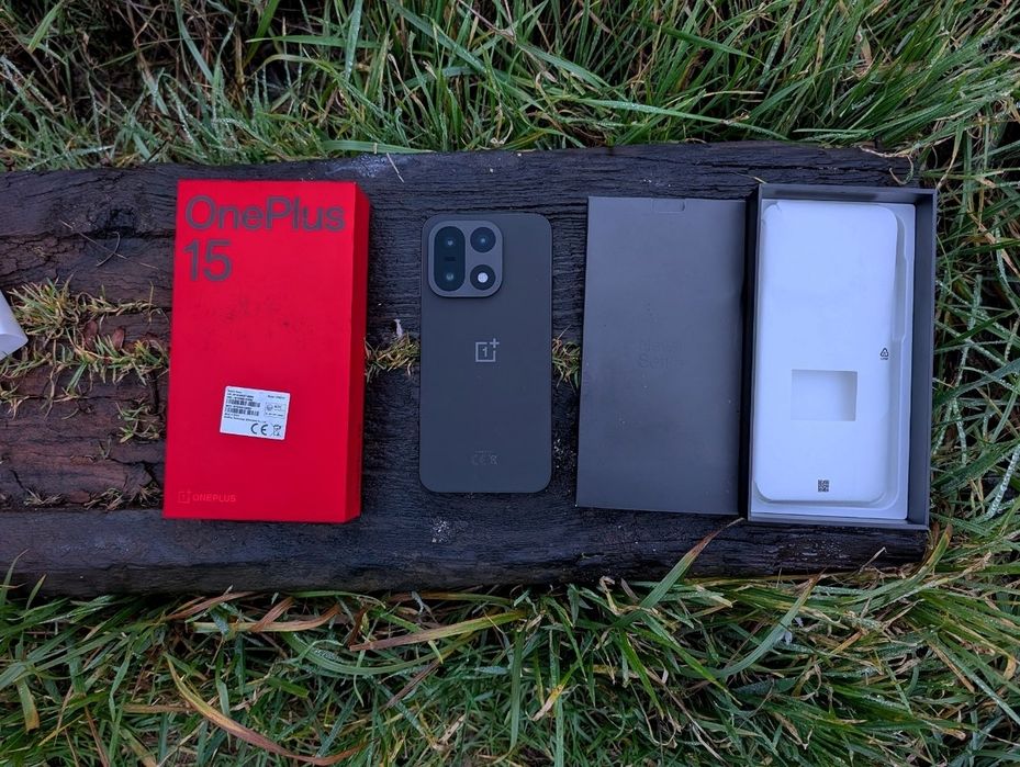 OnePlus 15 (16/512 Global 2физ сим есим 7300 мАч монстр АКБ, ОТА ОБНОВ