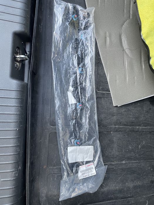 Кронштейн бампера lexus es 300 h