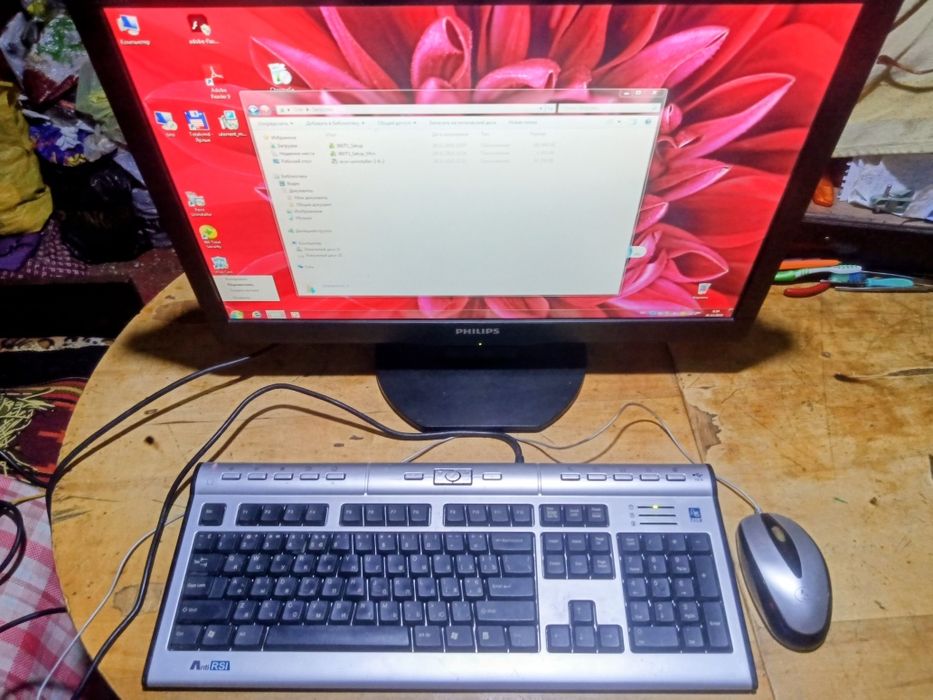 Компьютер настольный (в сборе)