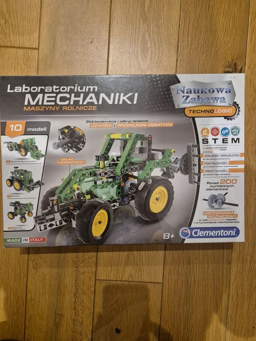 Klocki techniczne- Model traktora do złożenia