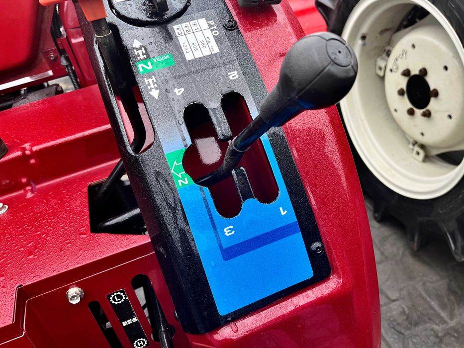 Японський мінітрактор MITSUBISHI MT205D