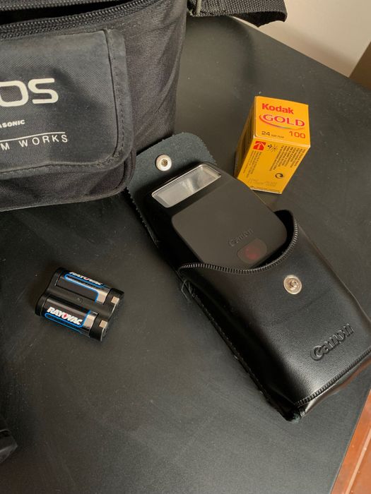 Máquina Fotográfica Canon 1000 Analógica