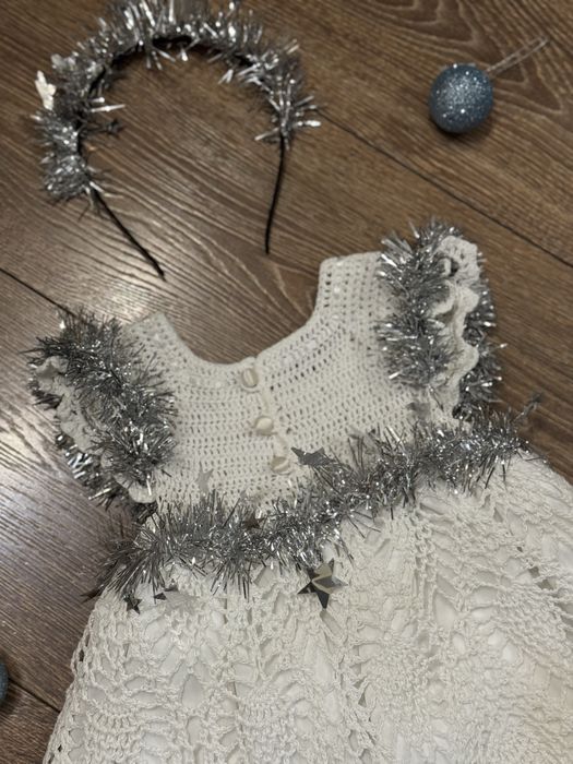 Святкова новорічна нарядна сукня/плаття Сніжинка на рік, з обідочком