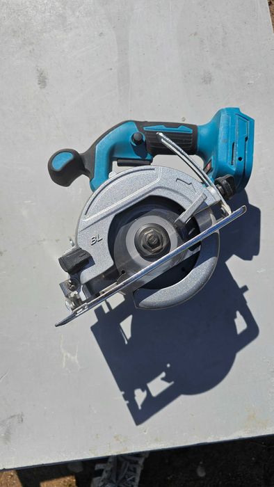 Pilarka tarczowa na baterię makita 18v