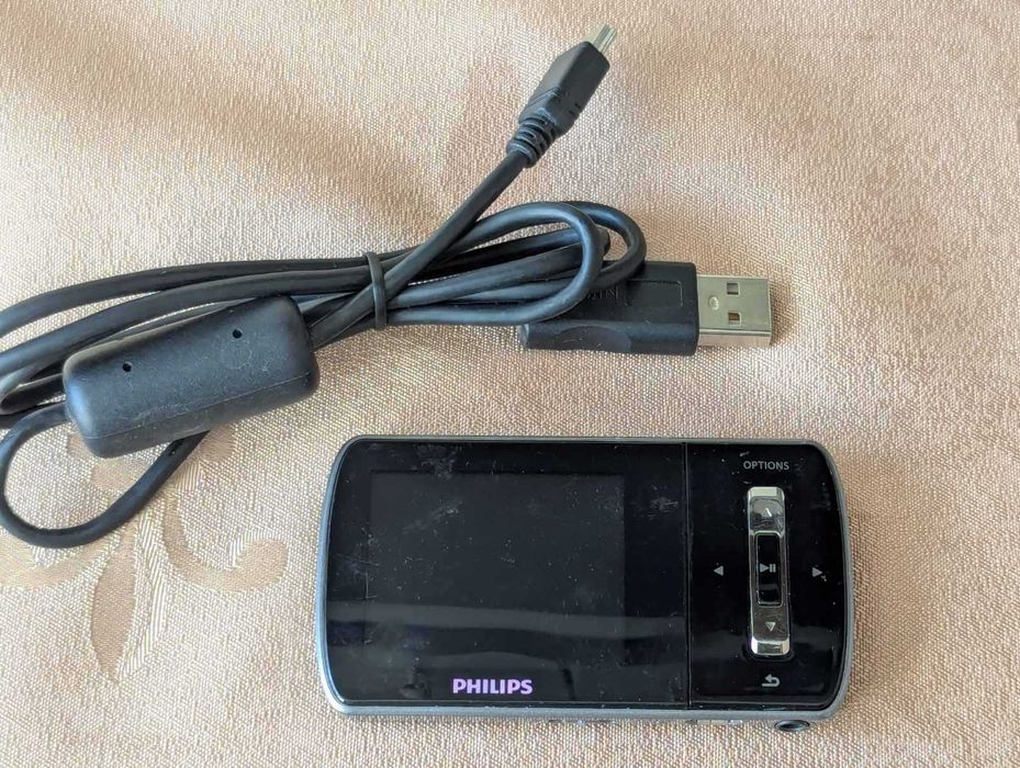 Philips GoGear Aria MP3 video player Portable AV Player 16GB