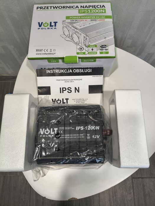 Перетворювач  Volt Polska 1200 12/230V