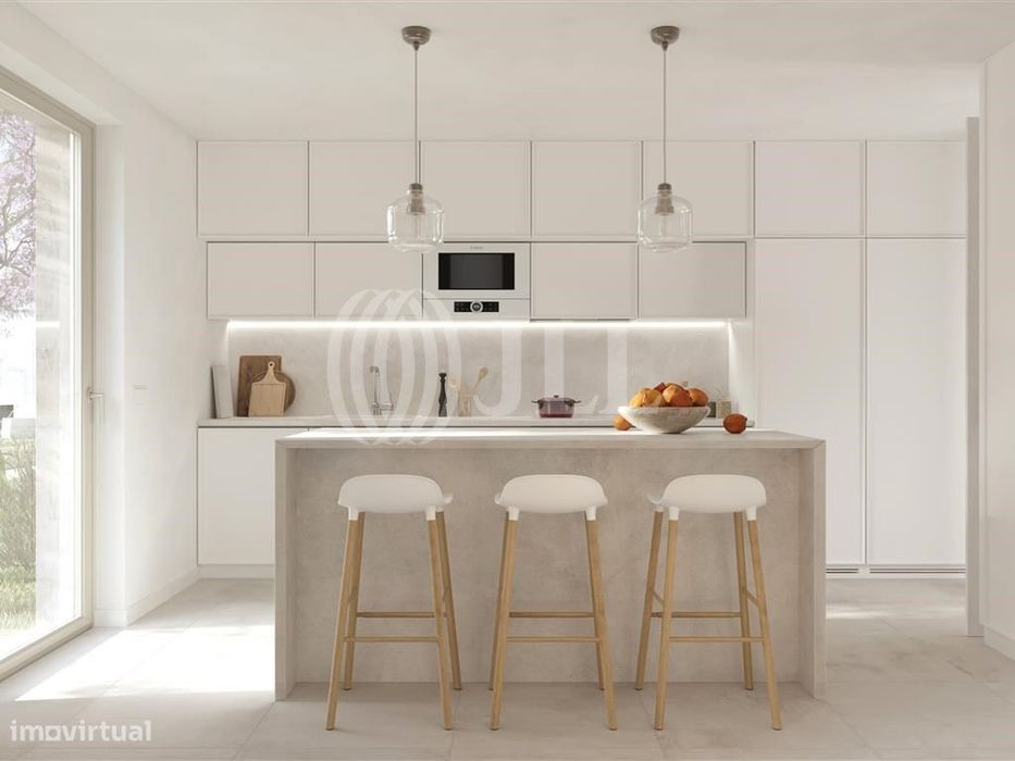 Apartamento T3 duplex com garagem, em Alvalade, Lisboa