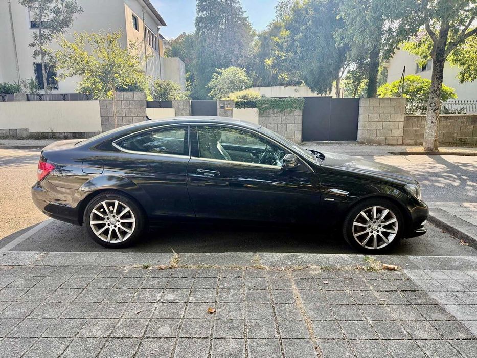 Mercedes C 220 CDI Coupé  (Geração C204) - 90 mil Km