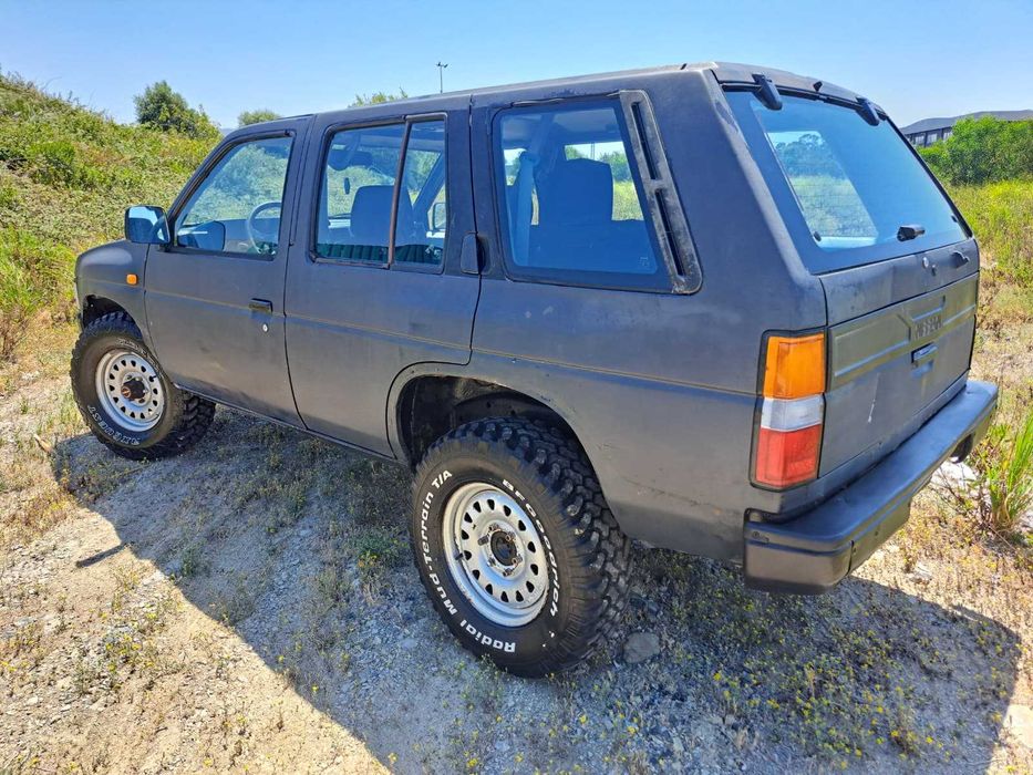 Nissan Terrano 1 (5 portas)