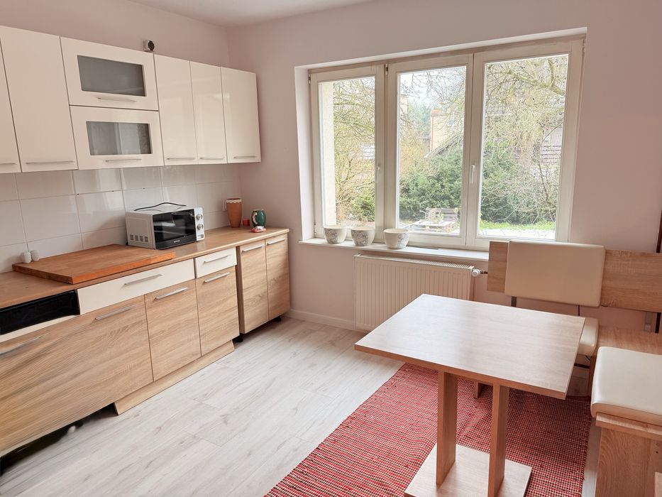 Pokoj na wynajem w domu z ogrodem