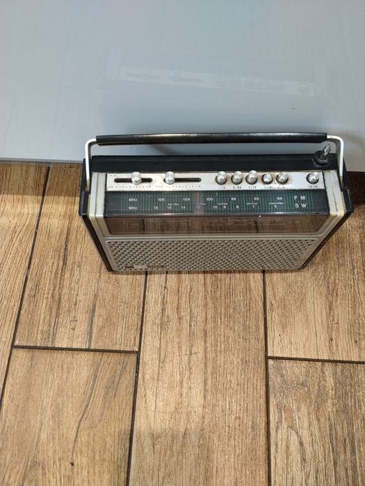 Radio Gold Star RQ-747
