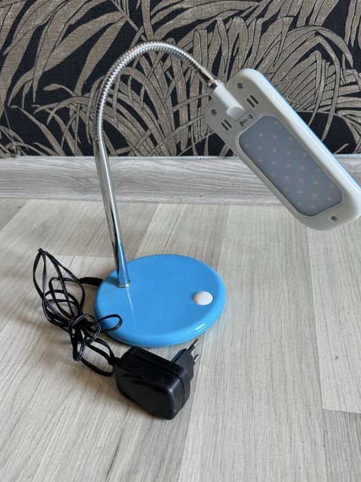 Niebieska ledowa  lampka nocna; lampka na biurko 16V