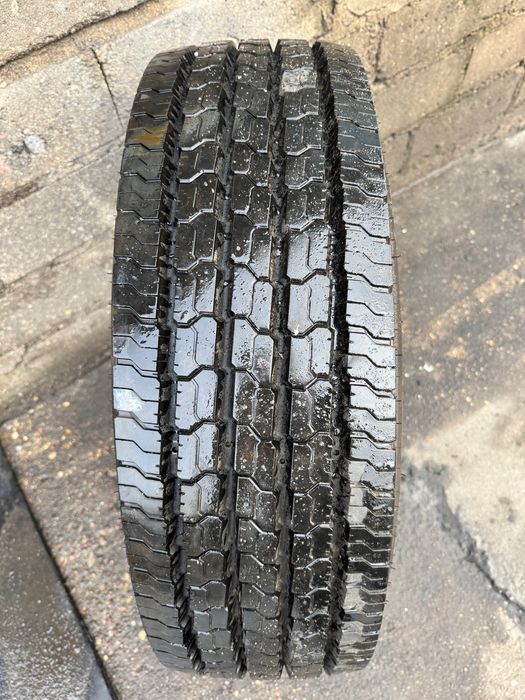 opona napędowa tylna goodyear 235/75r17.5