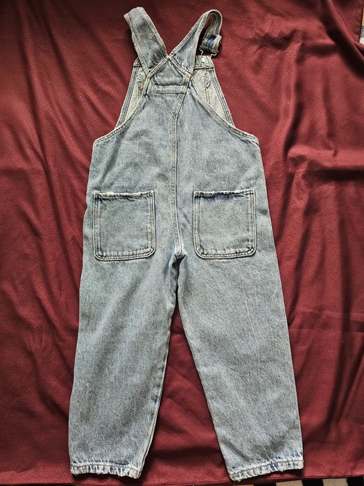 Продам джинсовий комбінезон ZARA