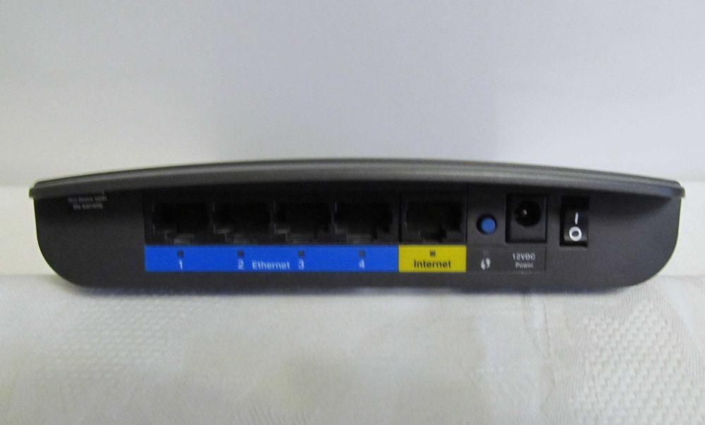 Маршрутизатор (роутер) Cisco Linksys E900 Wireless-N300 беспроводной