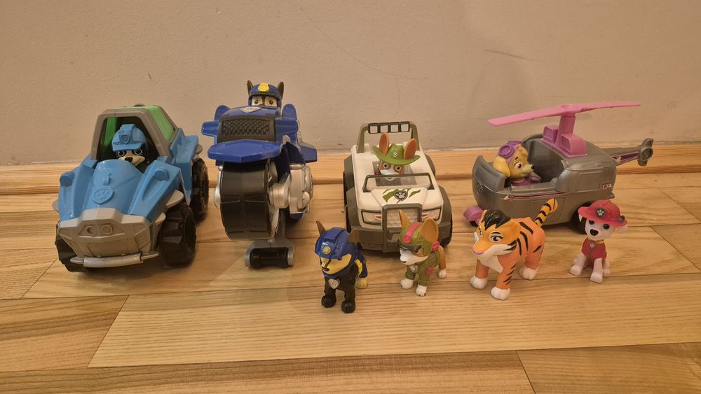 Zestaw zabawek Psi Patrol: pojazdy i figurki