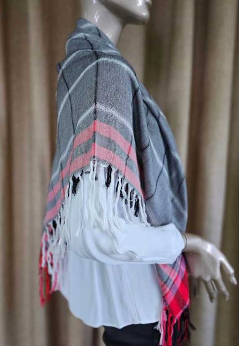 Lenço com Franjas Zara