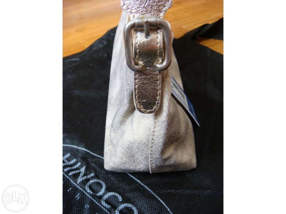 NOVA, Carteira dourada da Hinocosm