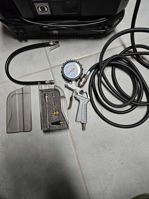 Kompresor bezolejowy Einhell TC-AC 190 OF SET