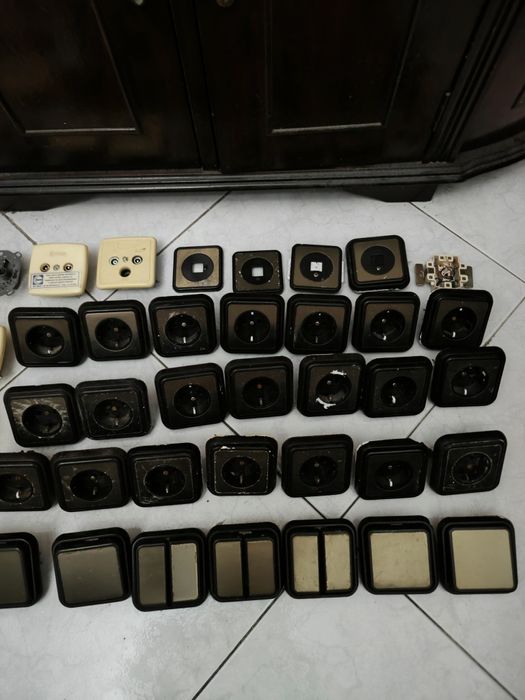 Lote tomadas elétricas, interruptores, tomadas telefone e tomadas TV