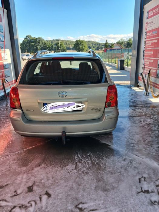 Toyota Avensis 2.0 4d4 disel  116km