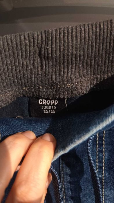 Joggery dżinsowe 30/32 niebieskie przecierane cropp męskie