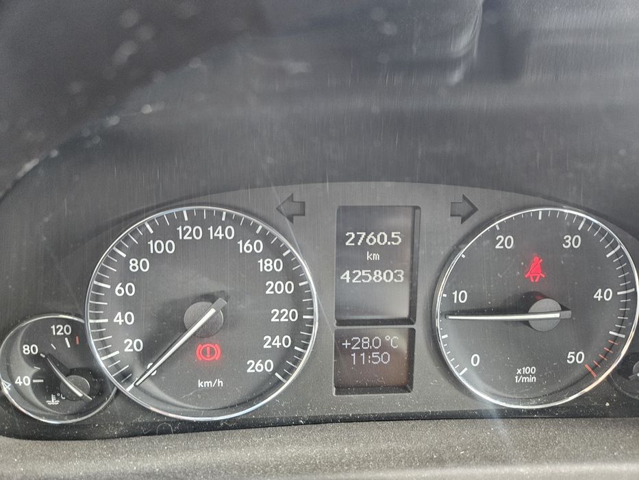 Mercedes-Benz C220 CDI Avantgarde • Android Auto • Pele • Nacional