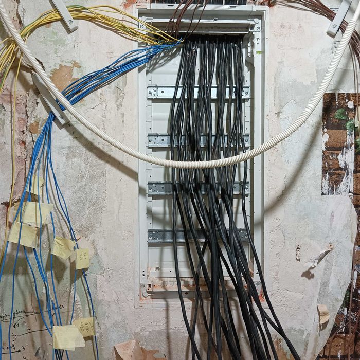 D1A Продам 2 кім. квартиру метро Наукова, вул. Кримська 8,