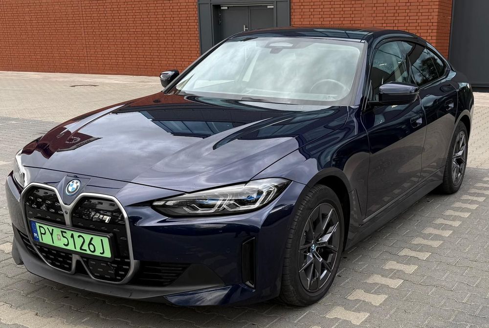 BMW i4