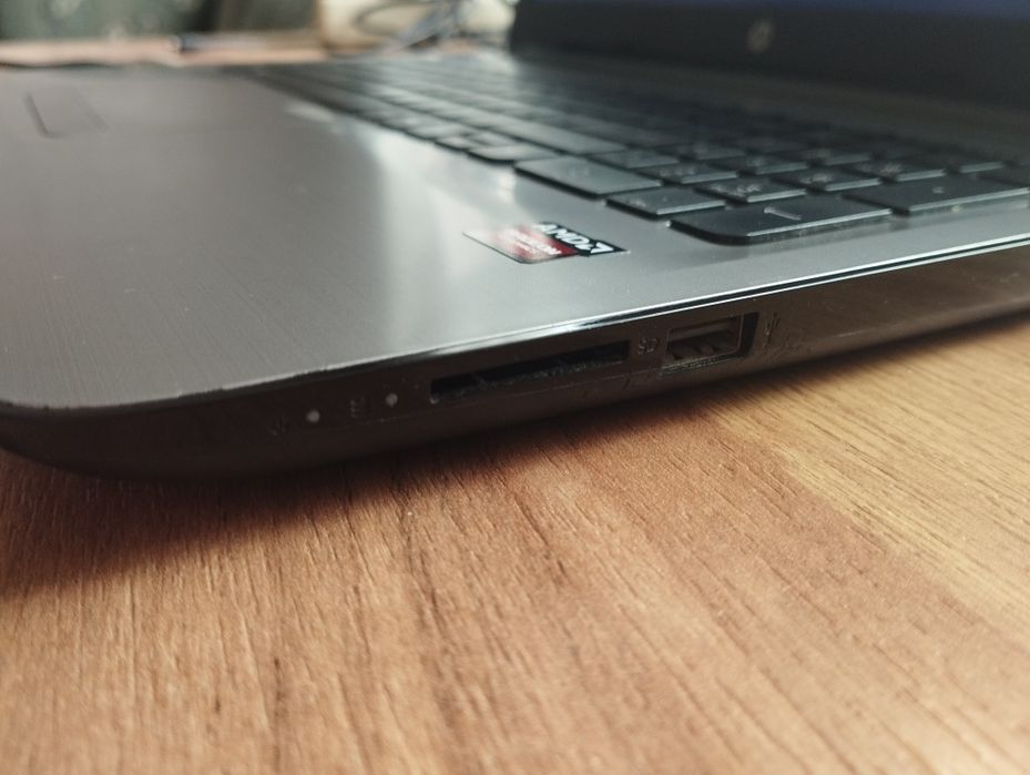 Ноутбук HP Notebook 15-ba024ur (4 ядра / 8GB RAM / 480GB SSD)
