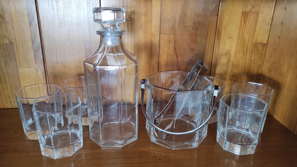 Crystal Set: Bottle + Assorted Glasses + Ice Bucket426579048373299203