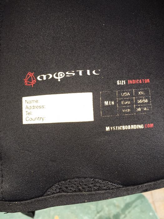 Colete da famosa marca Mystic ,para desportos mauticos xxL