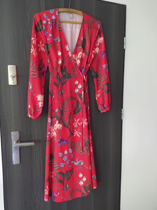 Czerwona sukienka midi H&M r. 40