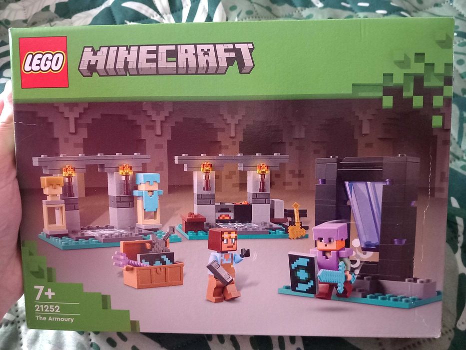Lego Minecraft 21252