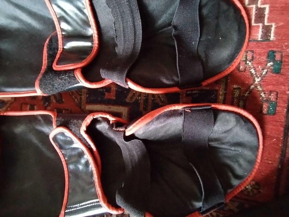 2 pares Proteções para os pernas e joelhos