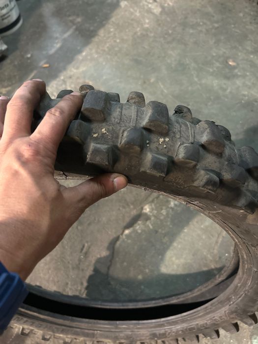 Vendo pneus para motocross 19 vindos da Suíça
