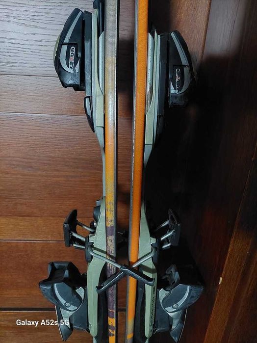 Narty Salomon  Scream 150