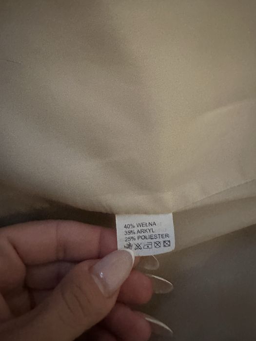 Płaszcz z wełny gratis szal z wełny