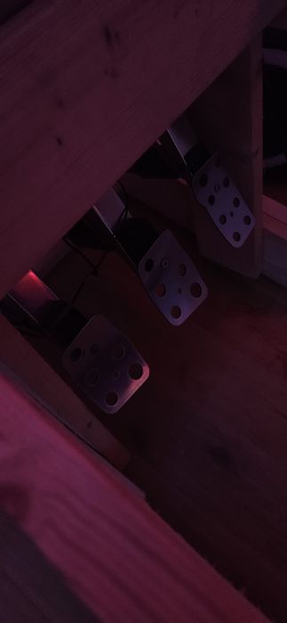 Sim rig Logitech G29+shifter (drewniany stelaż)    CENA DO NEGOCJACJI