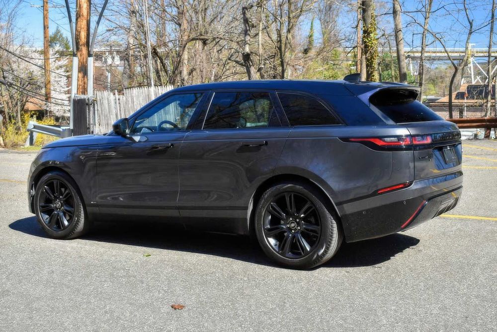 Land Rover Range Rover Velar      2021