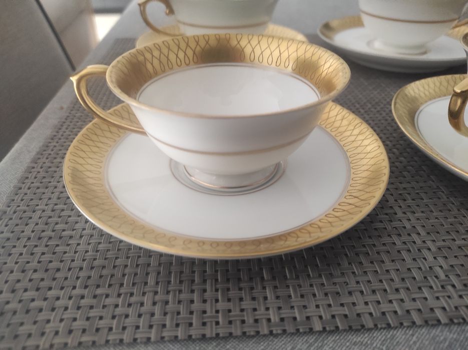 Serviço de chá de 6 peças Vista Alegre branco e dourado antiguidade