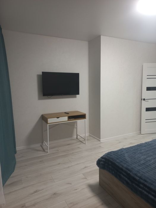 Подобово , розкішна ,сучасна квартира в центрі міста  в новобудові.