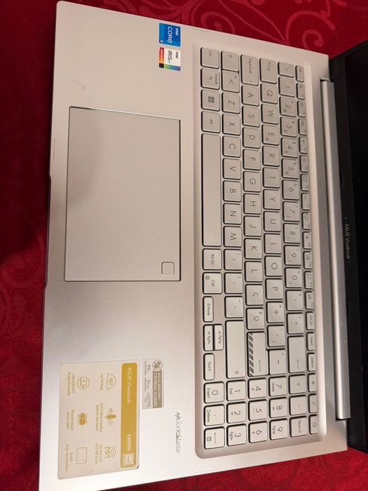 Vendo portatil asus