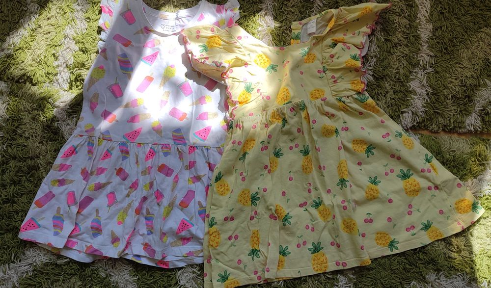 Сукні для дівчинки на 5-6 років