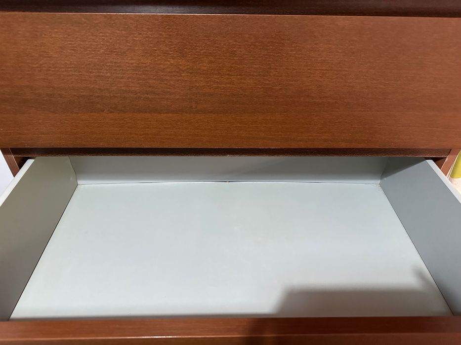 Cómoda MALM c/ 4 gavetas