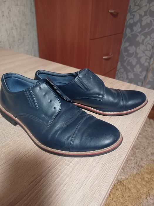 Skórzane pantofle męskie, młodzieżowe 42